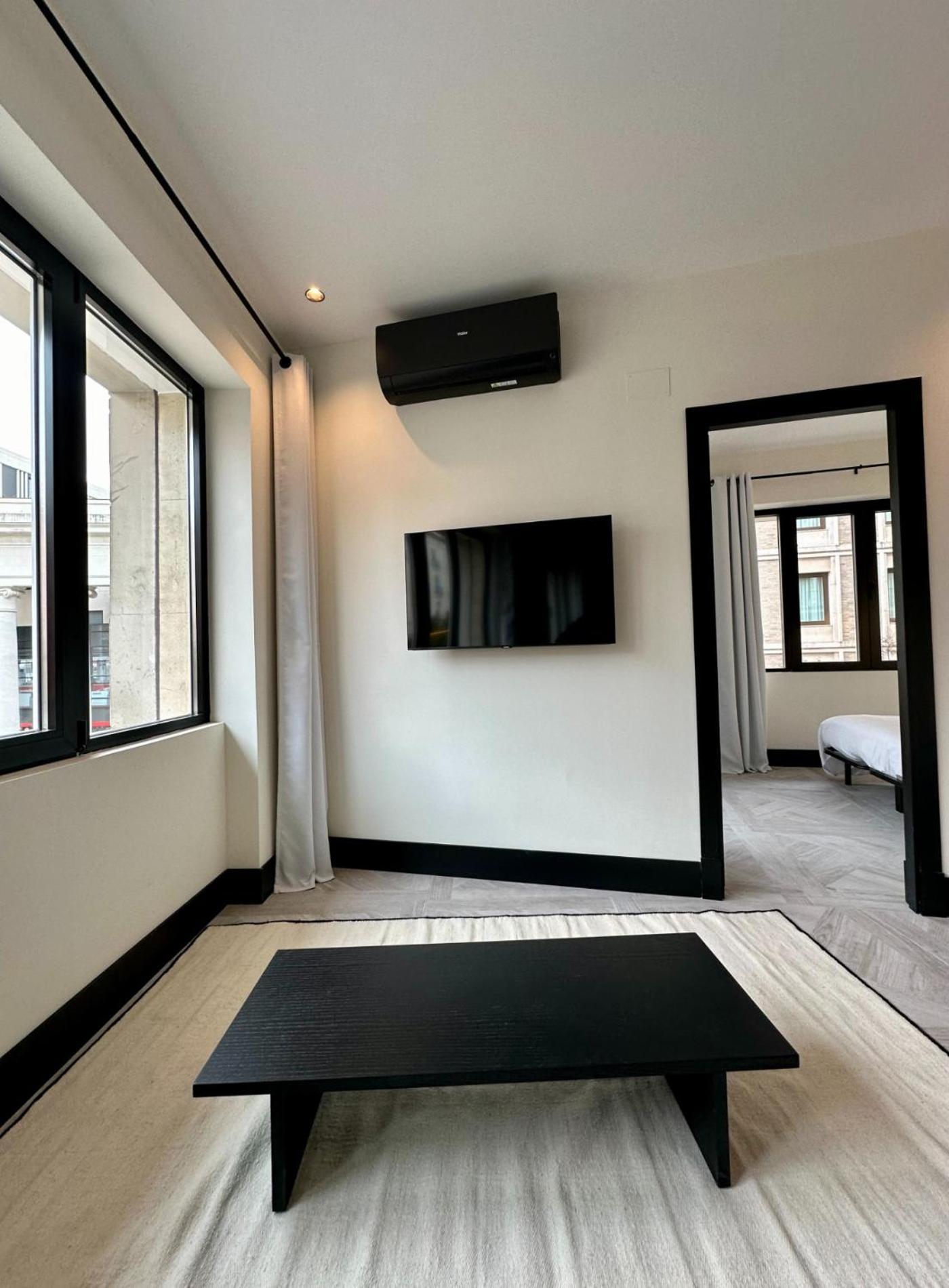 Chic Apt Para 4Pax En Plaza Del Carmen-Gran Via E2 マドリード エクステリア 写真